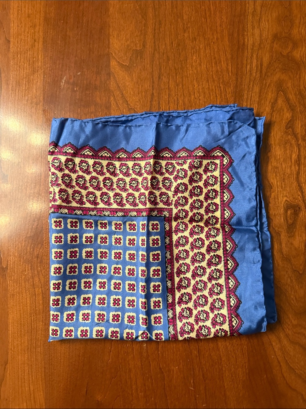 LIMITED EDITION POLO RALPH LAUREN SILK MADE IN ITALY POCKET SQUARE HANDKERCHIEF